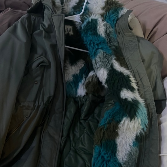 I have jackets some are brand new and some are worn only twice in very good cond - Picture 5 of 6